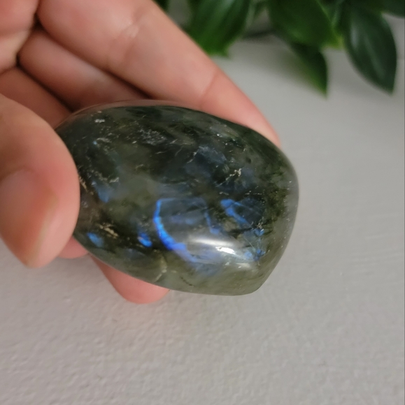 Laboradorite heart - Picture 2 of 7